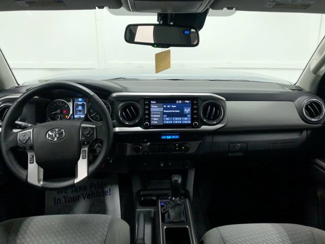 Used 2022 Toyota Tacoma SR5 AWD/4WD image 14