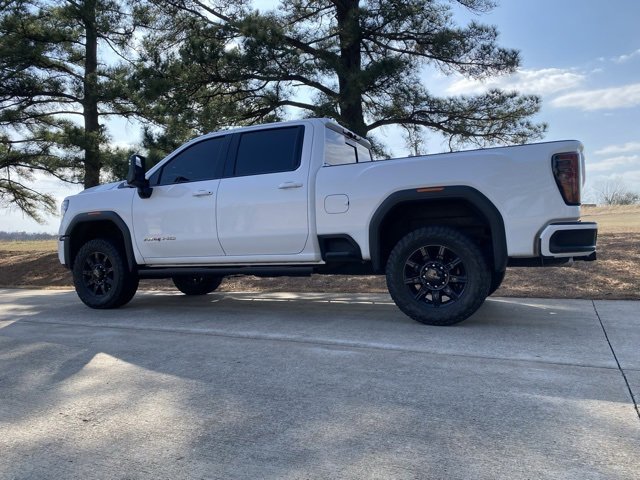 Used 2024 GMC Sierra 2500 AT4 w/ AT4 Preferred Package image 8