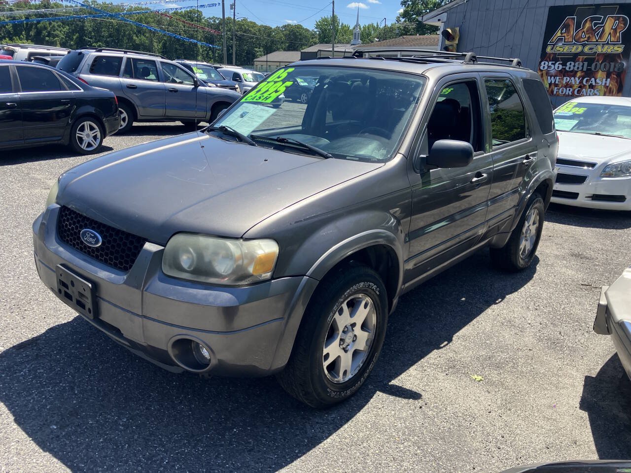Used 2005 Ford Escape Limited AWD/4WD image 3