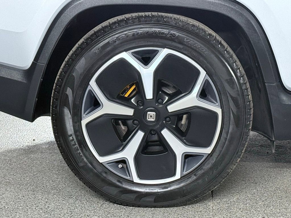 Used 2022 Rivian R1T Adventure image 8