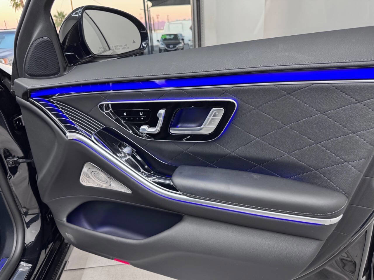 Used 2023 Mercedes-Benz S 580e 4MATIC Sedan w/ Warmth & Comfort Package image 34