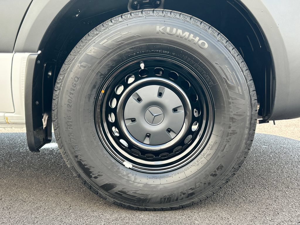 New 2026 Mercedes-Benz Sprinter 2500 image 32