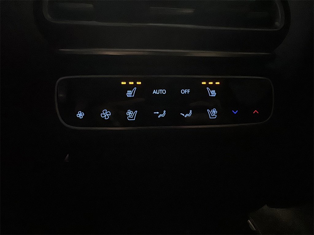 Certified 2025 Genesis GV80 3.5T Prestige image 24