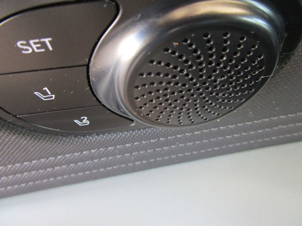 Used 2025 Hyundai Elantra Limited image 20