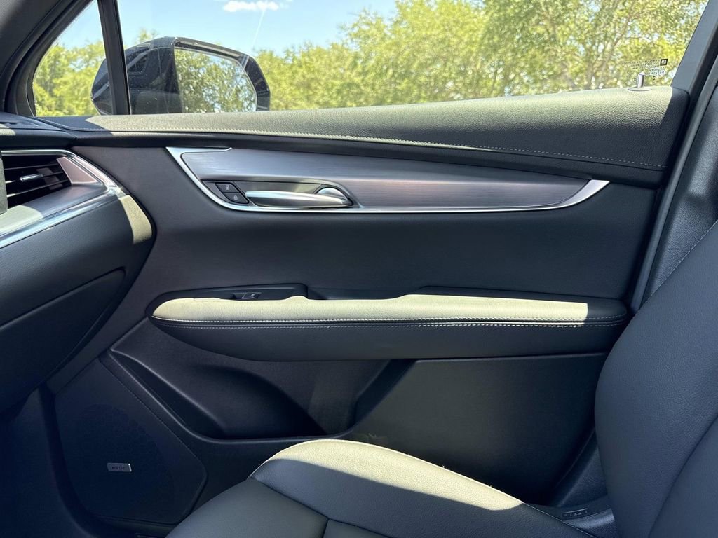 Used 2024 Cadillac XT5 Luxury FWD image 23