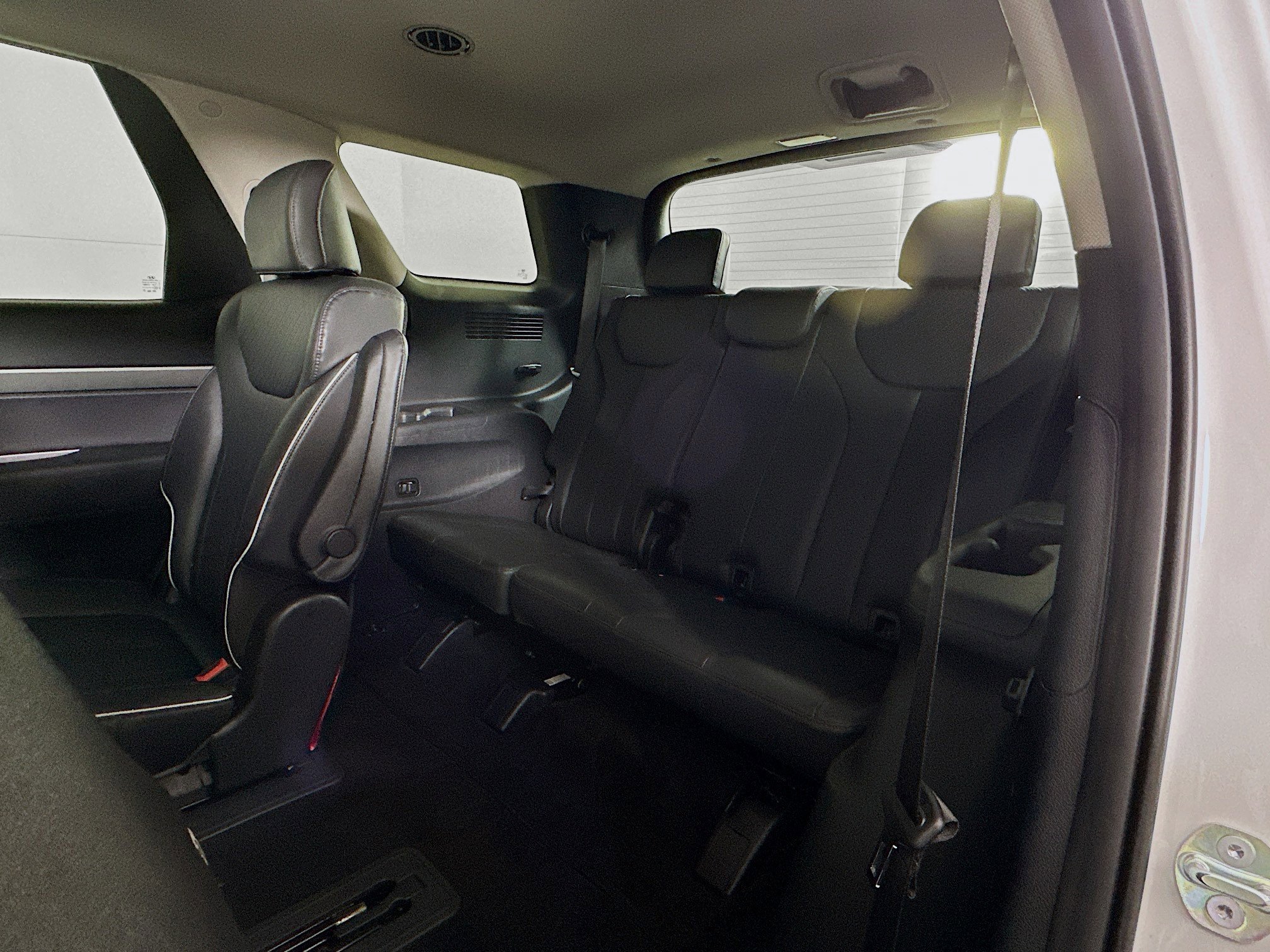 Used 2025 Hyundai Palisade SEL FWD image 29