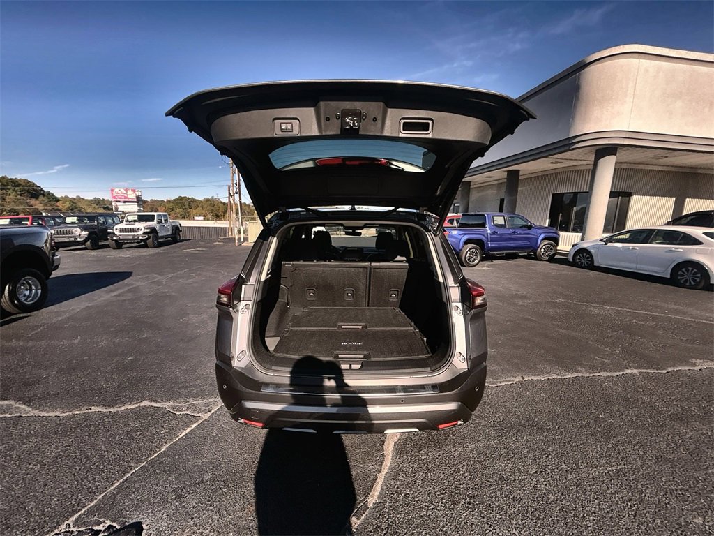 Certified 2023 Nissan Rogue SL w/ SL Premium Package image 30