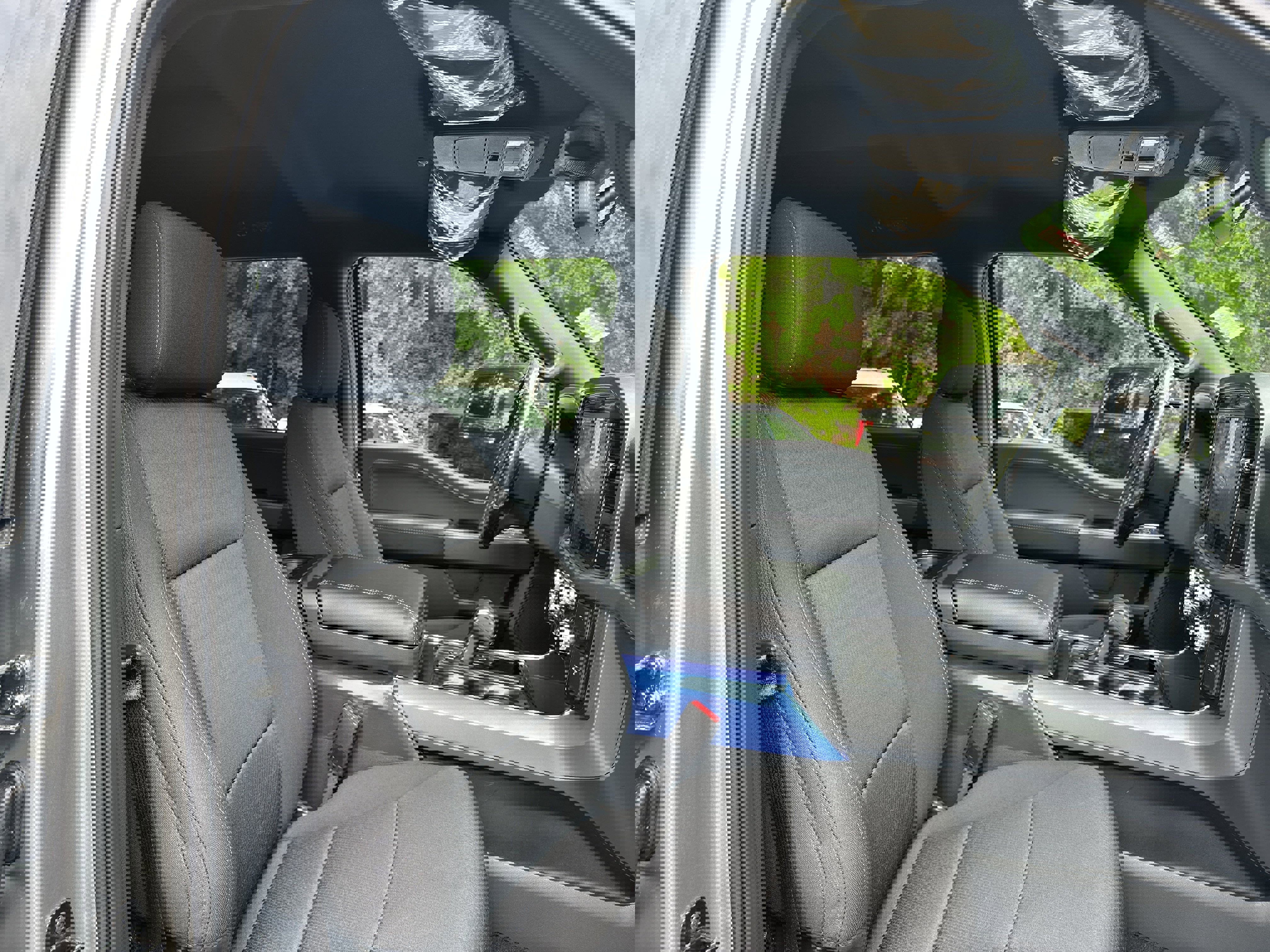 New 2025 Ford F150 XLT w/ Equipment Group 302A MID image 31