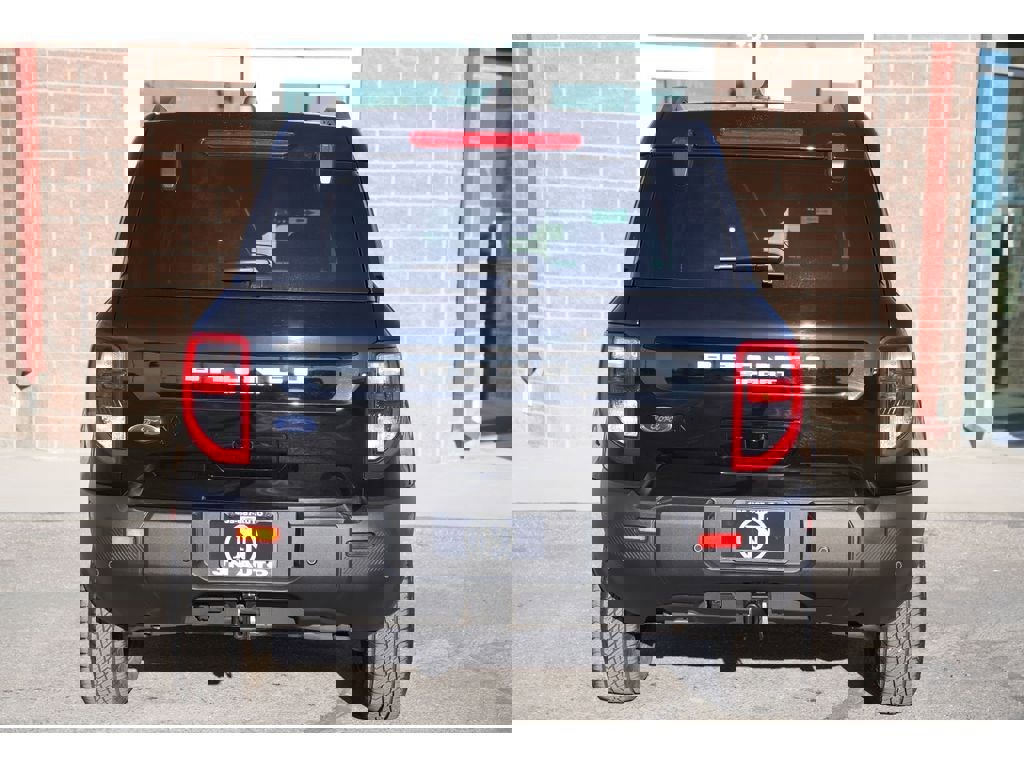 Used 2025 Ford Bronco Sport Badlands image 4