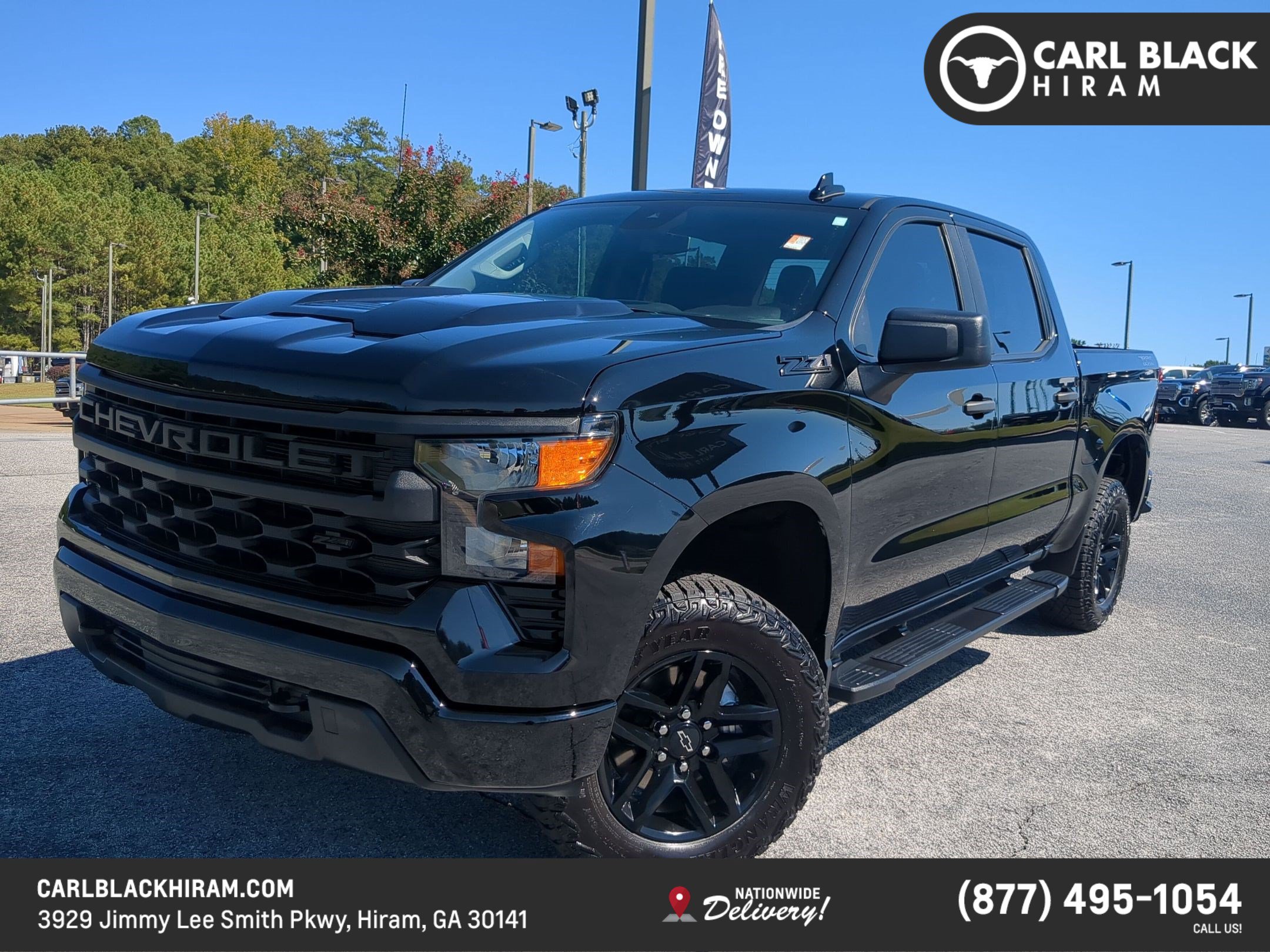 Used 2025 Chevrolet Silverado 1500 Custom Trail Boss w/ Midnight Edition AWD/4WD image 1