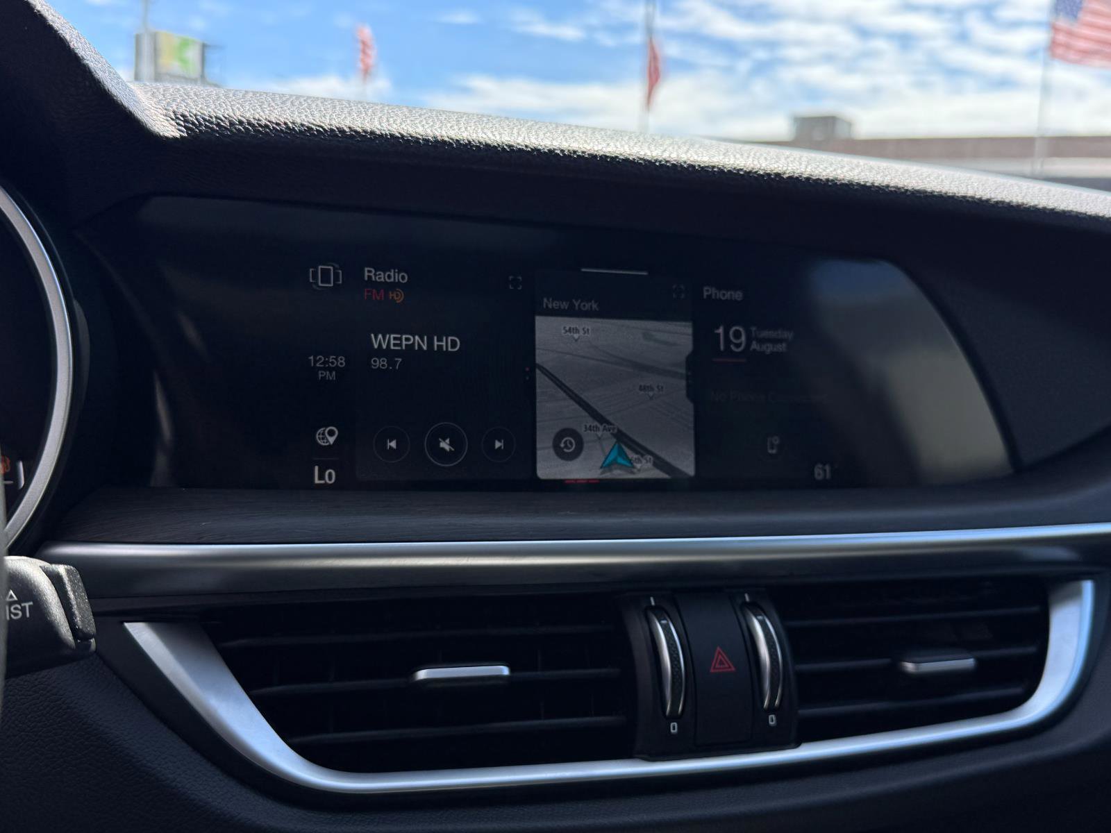 Used 2022 Alfa Romeo Stelvio Ti image 22