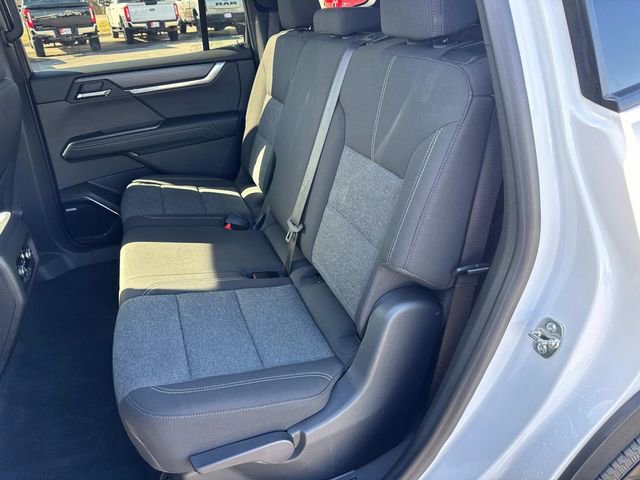 Used 2025 GMC Acadia Elevation image 41