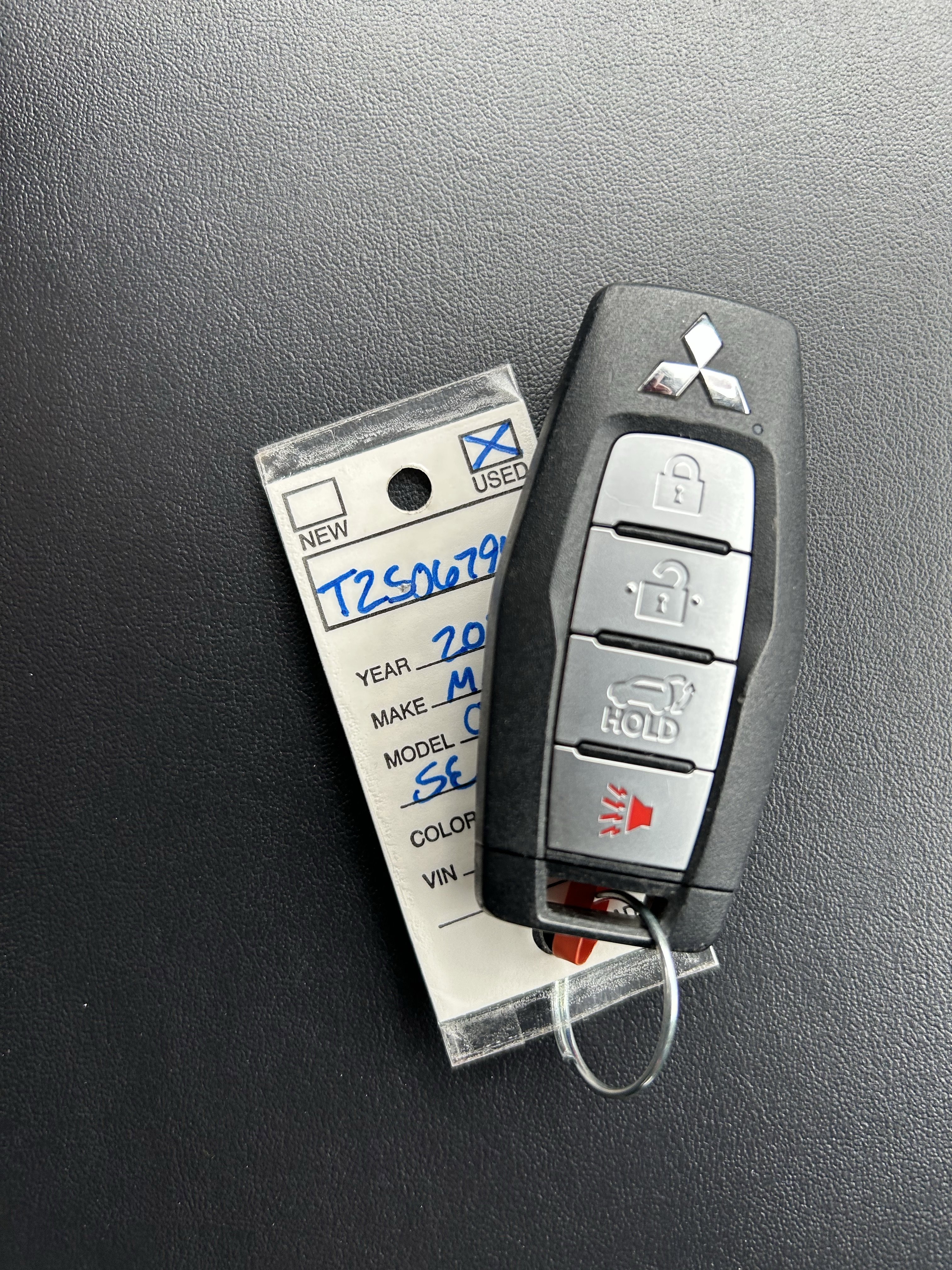 Used 2024 Mitsubishi Outlander SE image 30