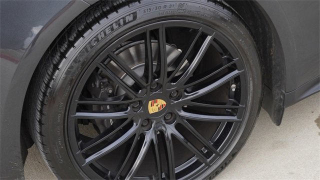 Used 2020 Porsche Panamera 4 image 11