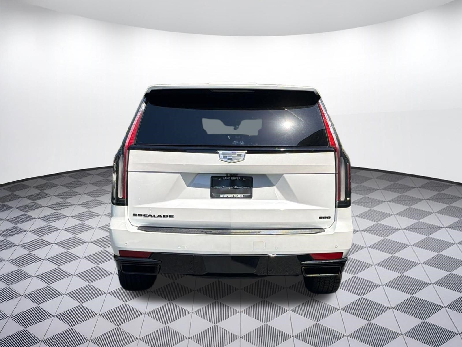 Used 2023 Cadillac Escalade ESV Sport Platinum w/ LPO, ONYX Package AWD/4WD image 10