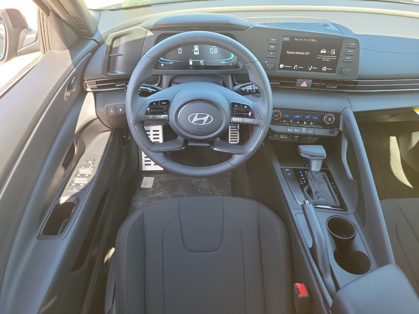 New 2026 Hyundai Elantra SEL Sport FWD image 7