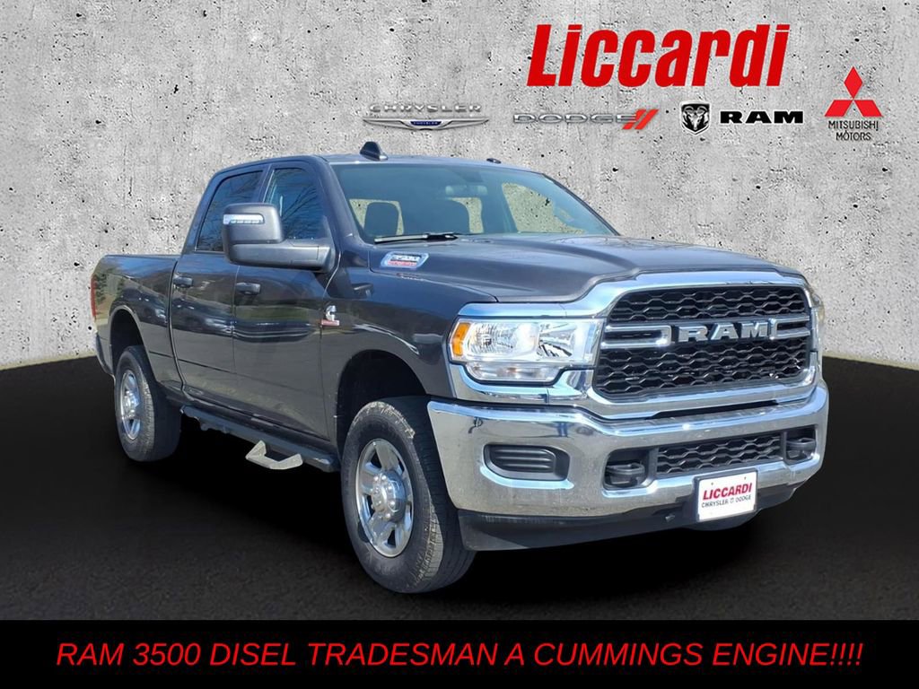Used 2024 RAM 3500 Tradesman w/ Chrome Appearance Group AWD/4WD image 1