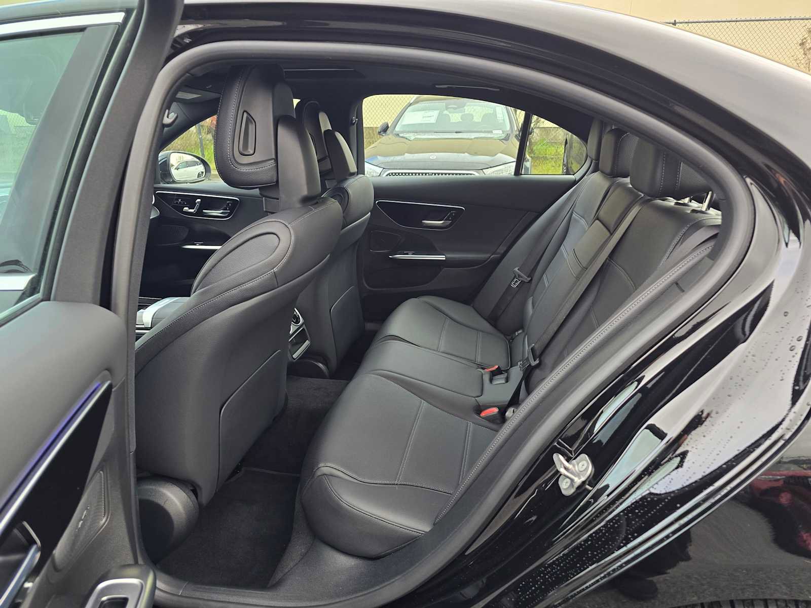 Used 2025 Mercedes-Benz C 300 4MATIC Sedan image 18