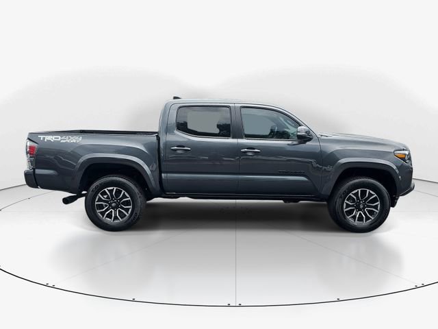 Used 2023 Toyota Tacoma TRD Sport w/ TRD Premium Sport Package AWD/4WD image 2