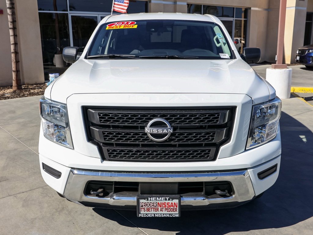 Used 2023 Nissan Titan SV image 9