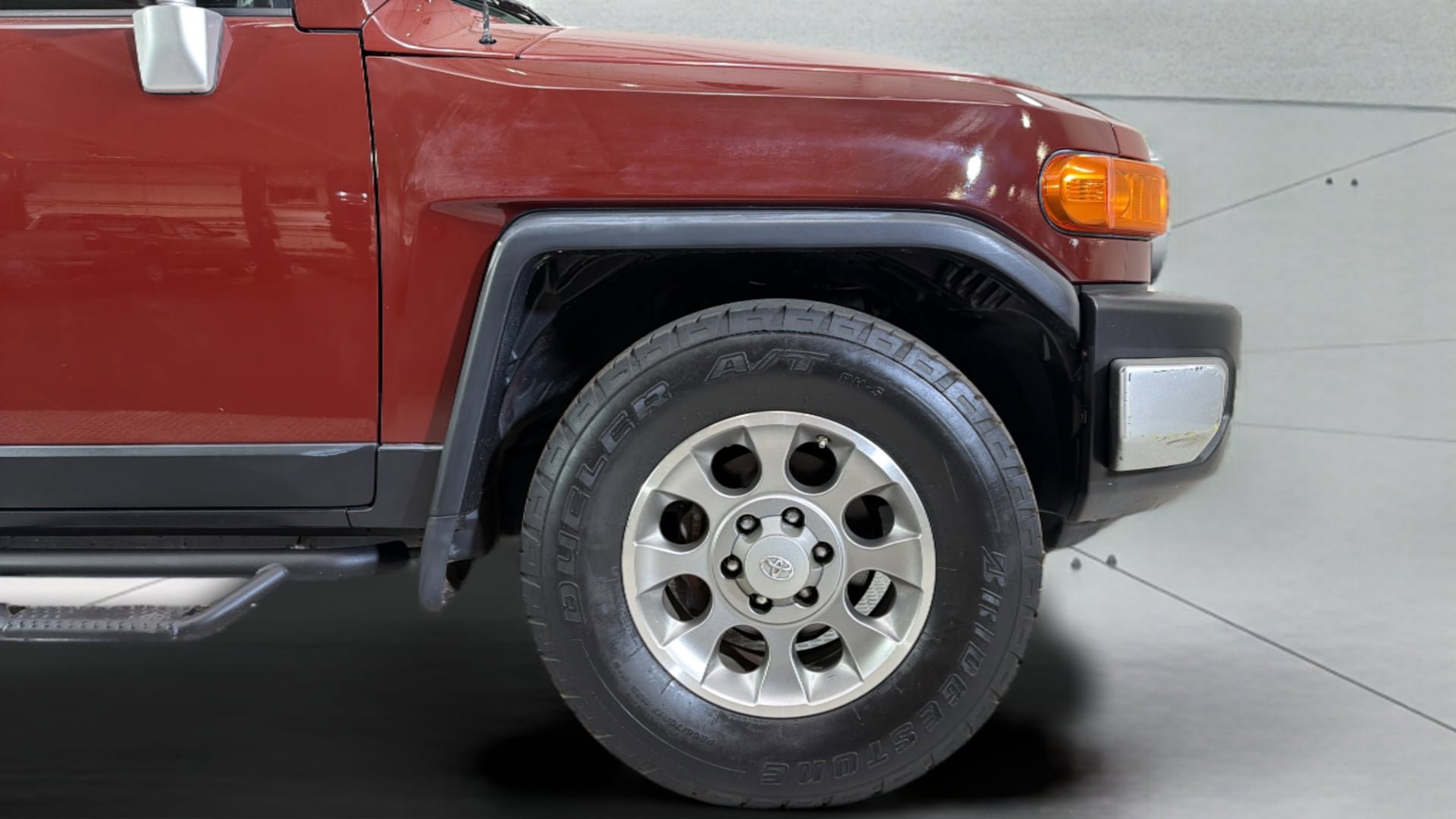 Used 2011 Toyota FJ Cruiser 2WD w/ Upgrade Pkg image 34