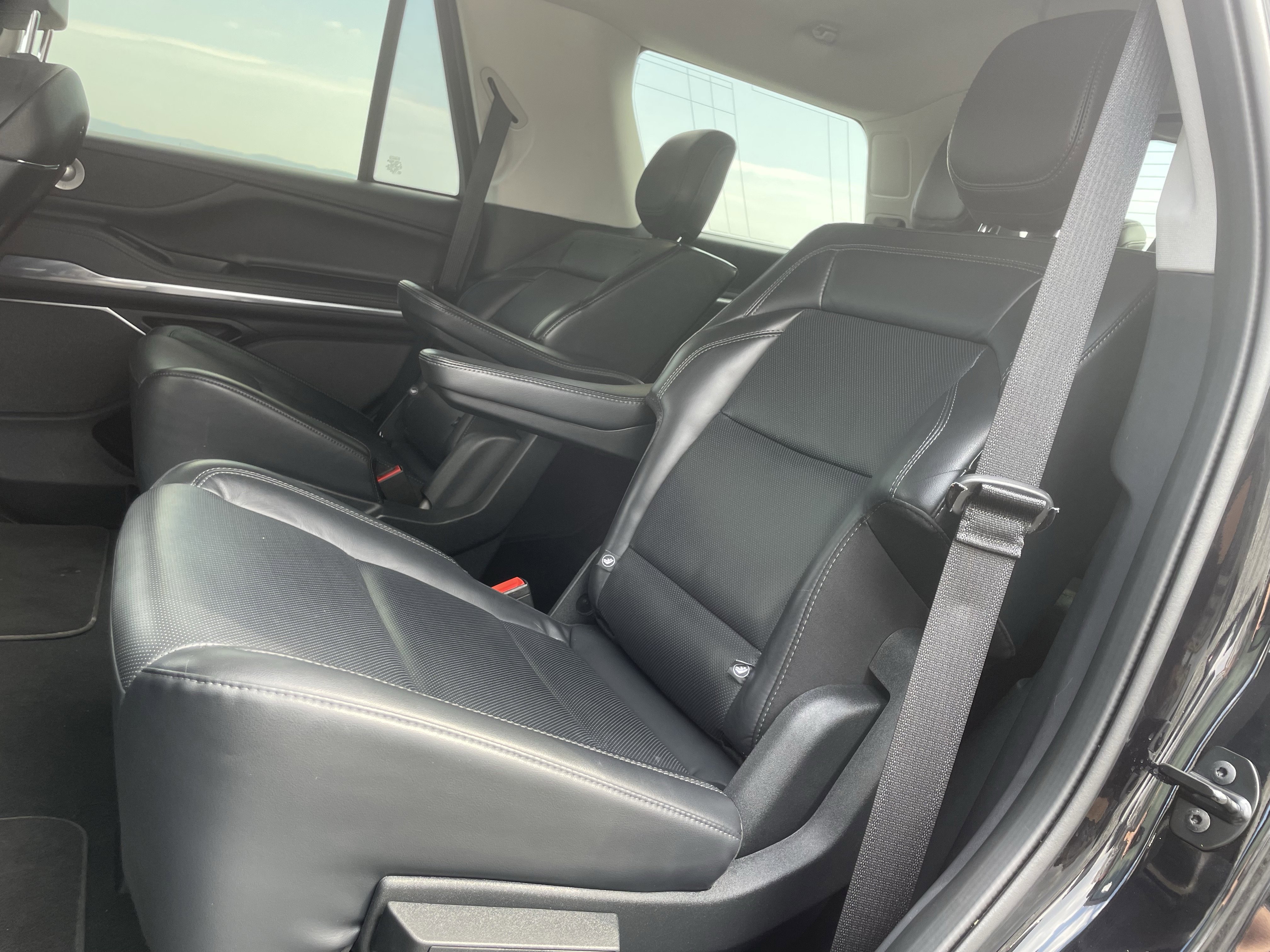 Used 2025 Lincoln Navigator Reserve image 13