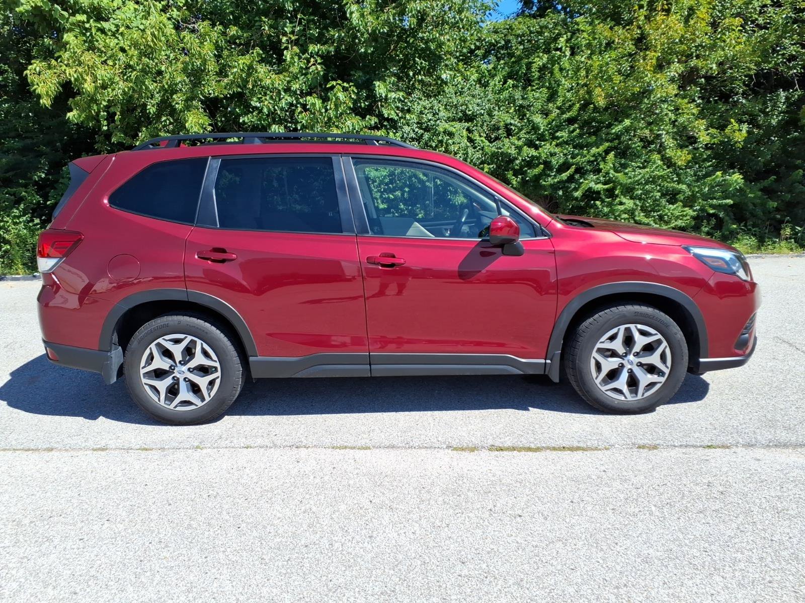 Used 2022 Subaru Forester Premium AWD/4WD image 29