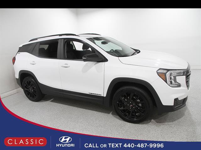 Used 2024 GMC Terrain SLE w/ Driver Convenience Package