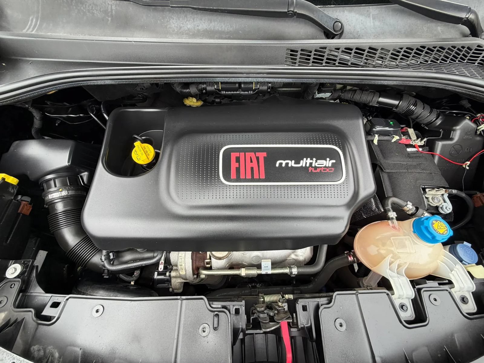 Used 2014 FIAT 500L Pop FWD image 26