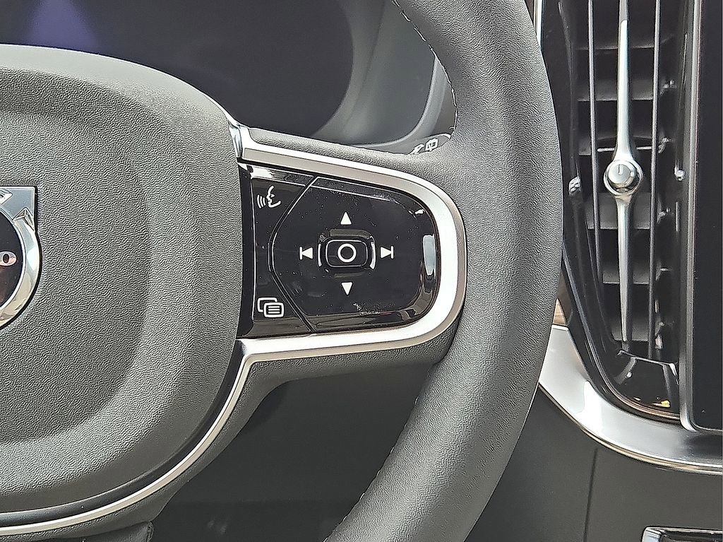 New 2026 Volvo XC90 B5 Plus image 20