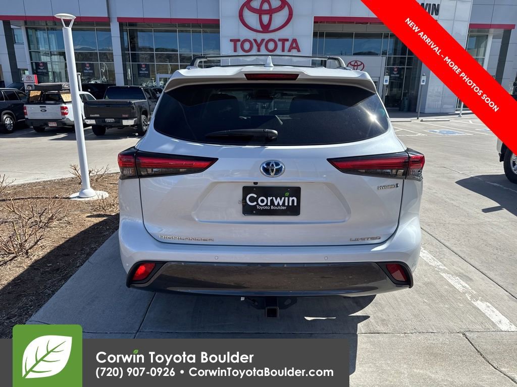 Used 2022 Toyota Highlander Limited image 6