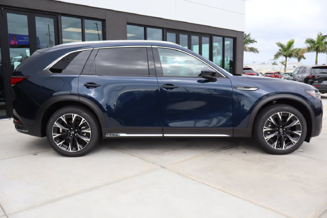New 2026 MAZDA CX-90 Plug-In Hybrid w/ Premium Plus AWD/4WD image 2