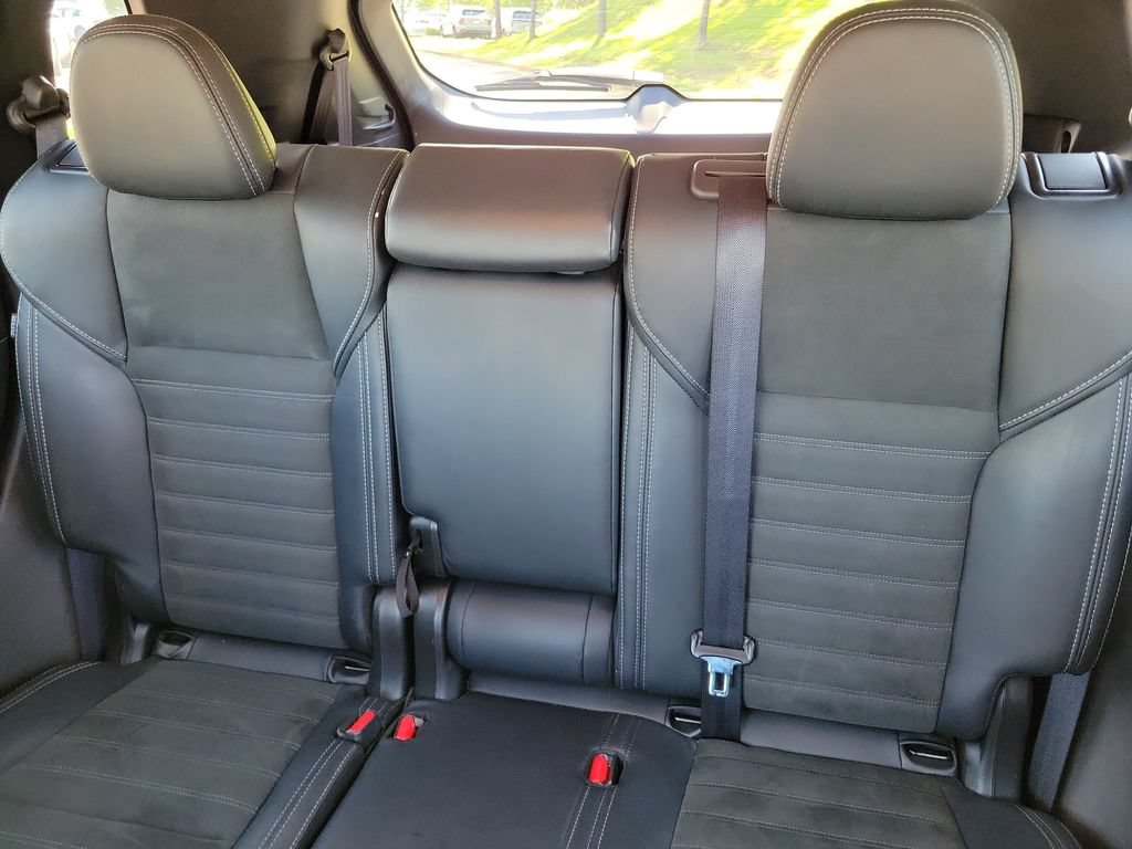 Used 2024 Mitsubishi Outlander SE Black Edition FWD image 17