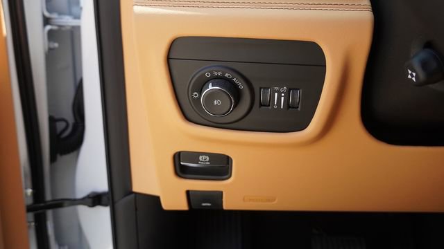 New 2026 Jeep Grand Cherokee L Summit AWD/4WD image 23