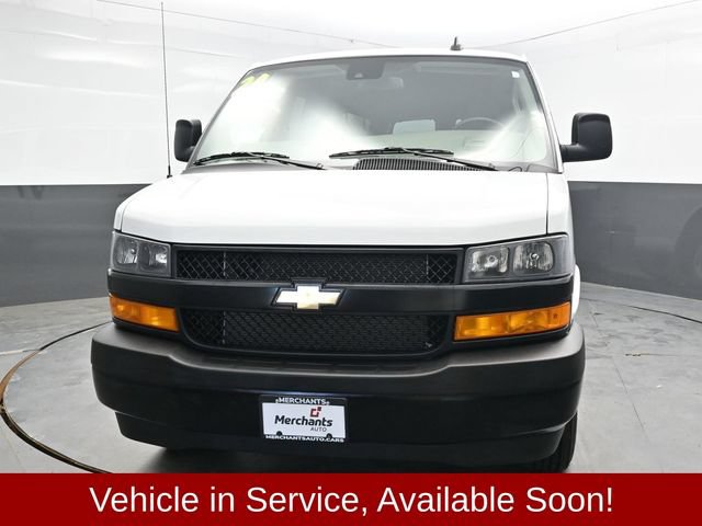 Used 2024 Chevrolet Express 3500 LS RWD image 2