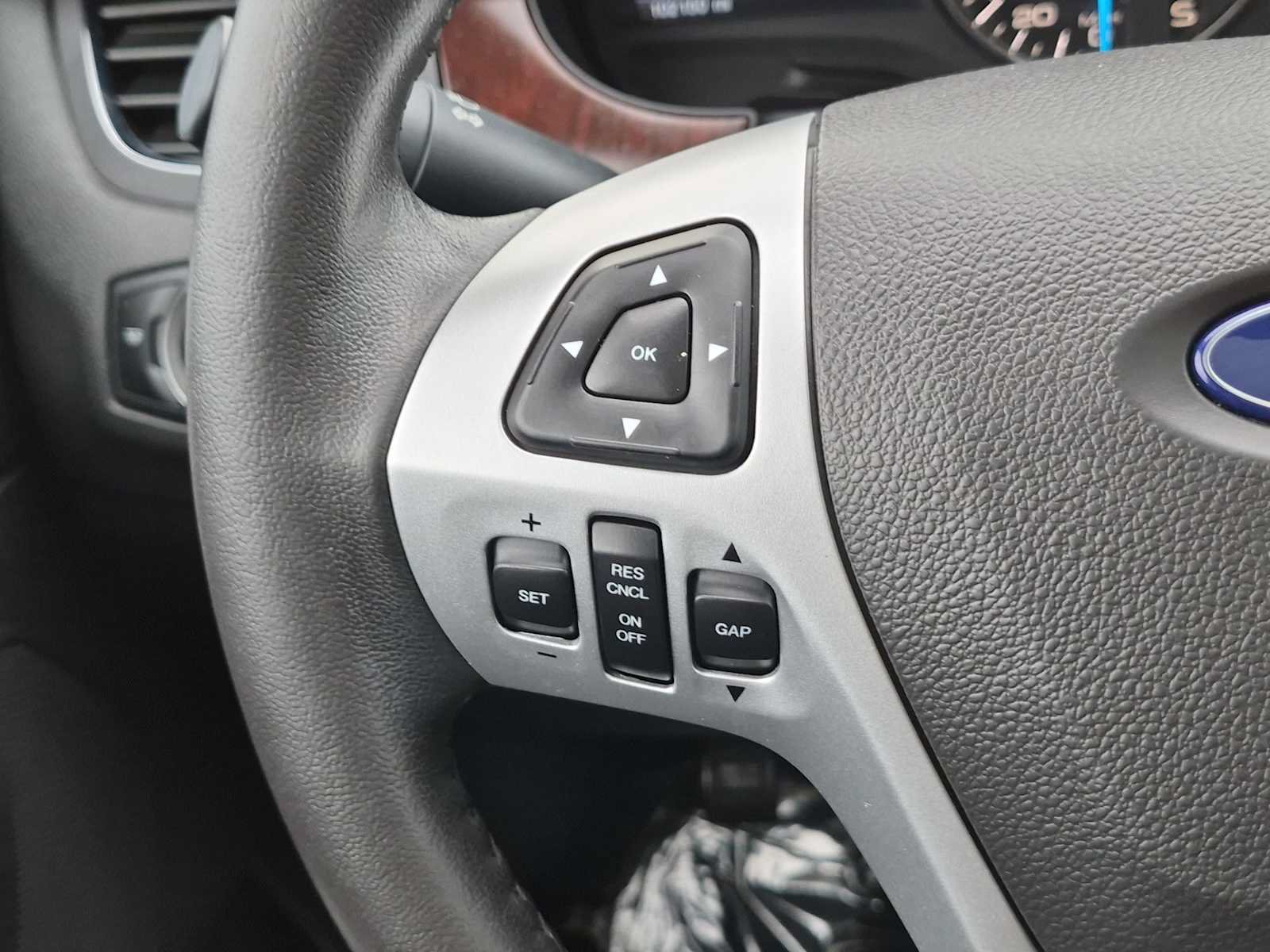 Used 2014 Ford Edge Limited w/ Equipment Group 302A AWD/4WD image 26