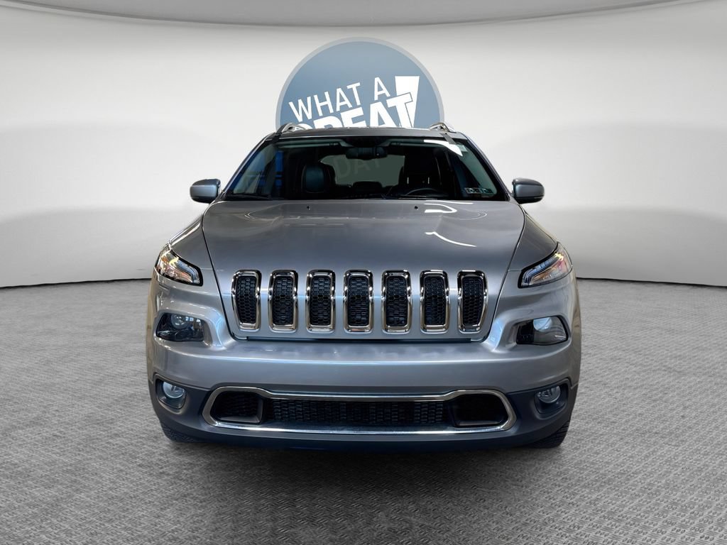 Used 2017 Jeep Cherokee Limited AWD/4WD image 9