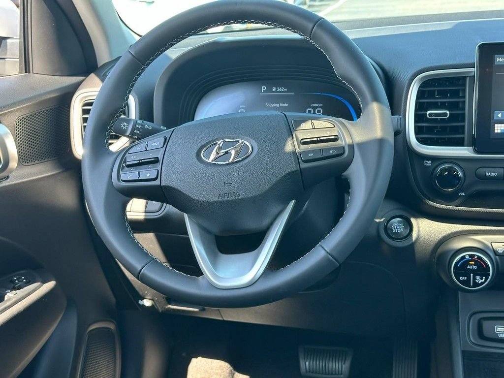 Used 2026 Hyundai Venue SEL FWD image 7
