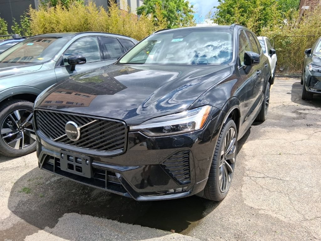 New 2026 Volvo XC60 B5 Ultra w/ Protection Package Premier AWD/4WD image 3