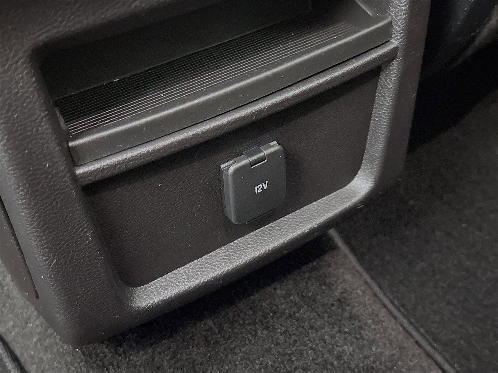 Used 2017 Ford Edge SEL w/ Equipment Group 201A image 30