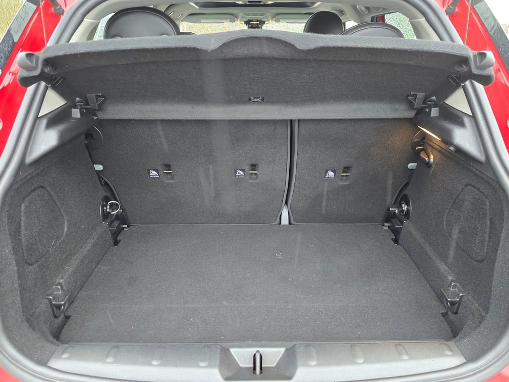 Used 2022 MINI Cooper S w/ Premium Package image 17