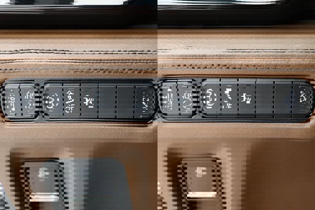 Used 2024 Acura MDX SH-AWD w/ Advance Package image 29