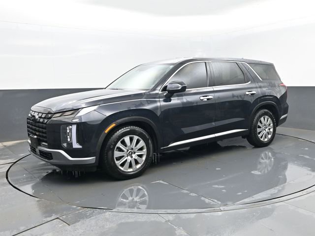 Used 2024 Hyundai Palisade SE image 1