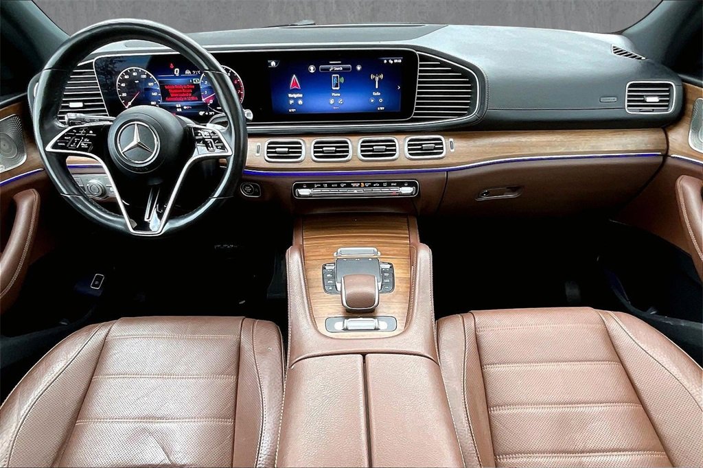 Used 2024 Mercedes-Benz GLS 450 4MATIC image 7