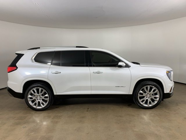 Used 2024 GMC Acadia Denali w/ Super Cruise Package image 7