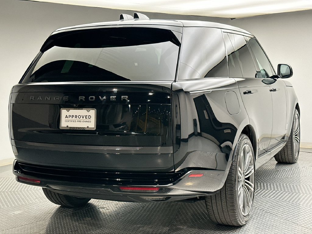 Certified 2025 Land Rover Range Rover SE AWD/4WD image 13