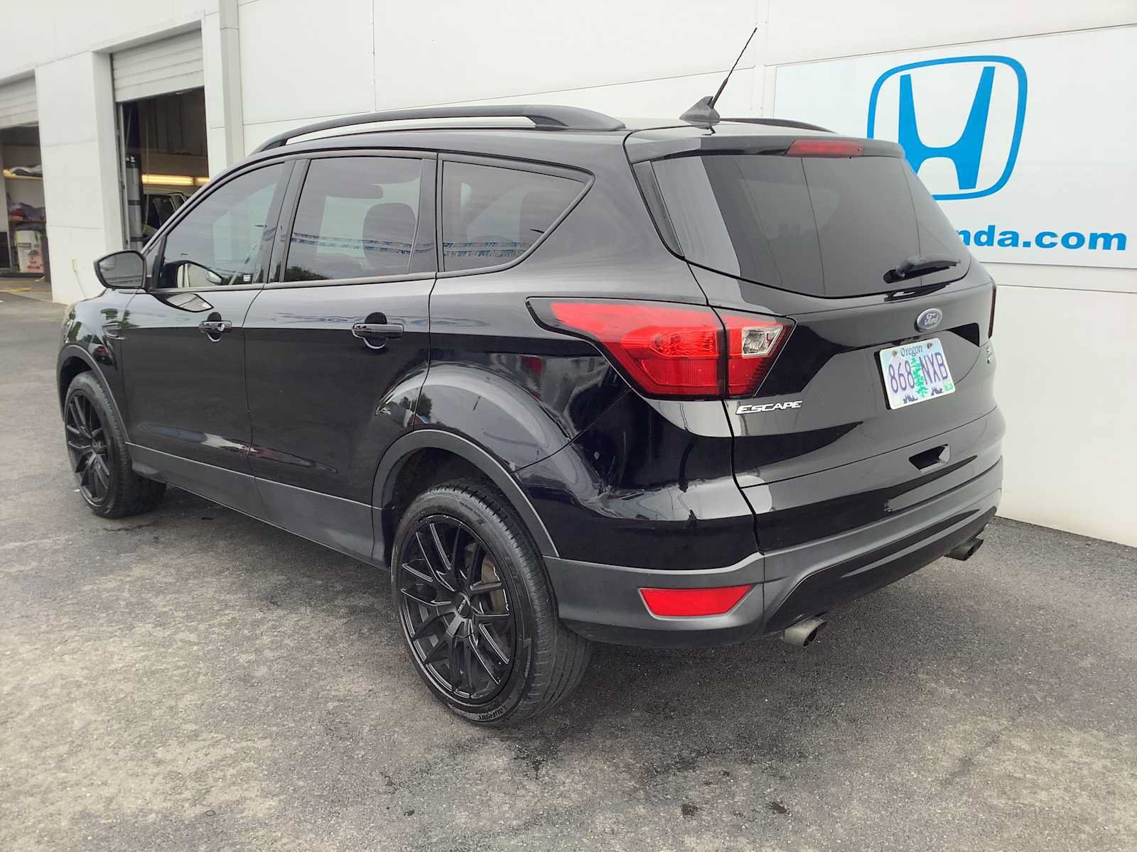 Used 2019 Ford Escape SE AWD/4WD image 4
