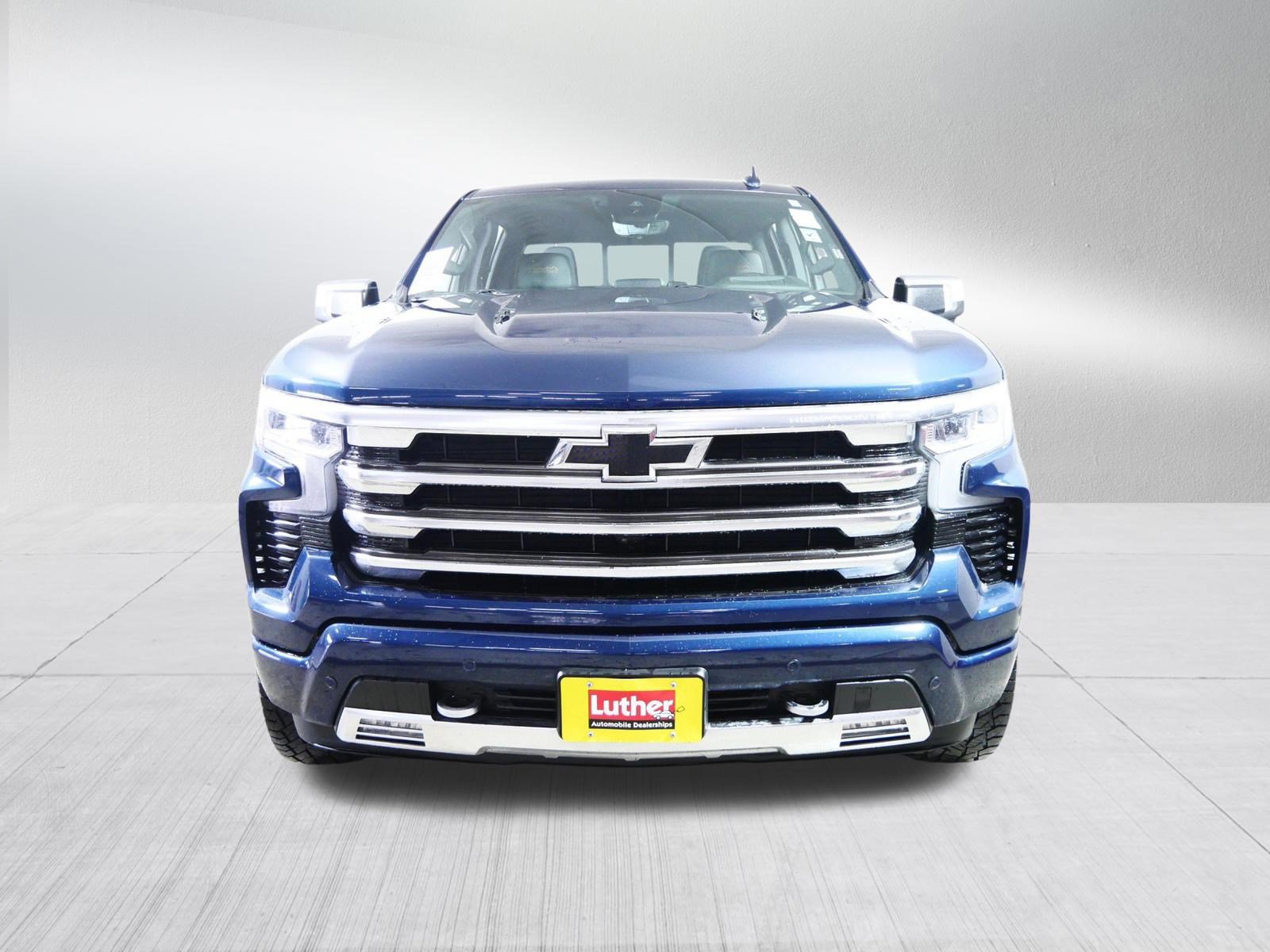 Used 2023 Chevrolet Silverado 1500 High Country w/ Technology Package video 2