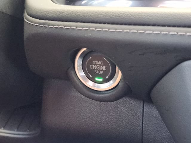 Used 2025 Chevrolet Suburban LS RWD image 7