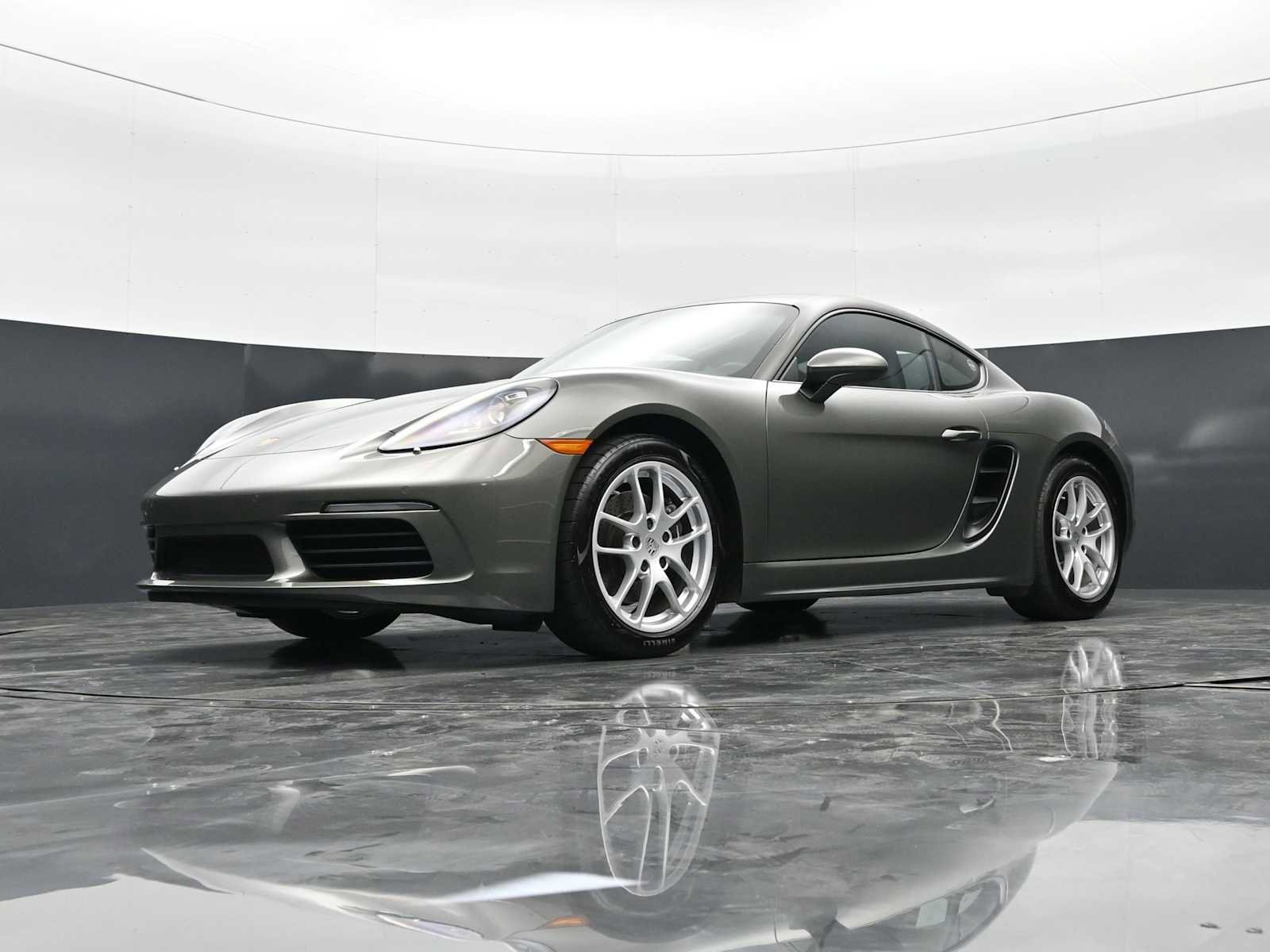 Certified 2022 Porsche 718 Cayman image 33